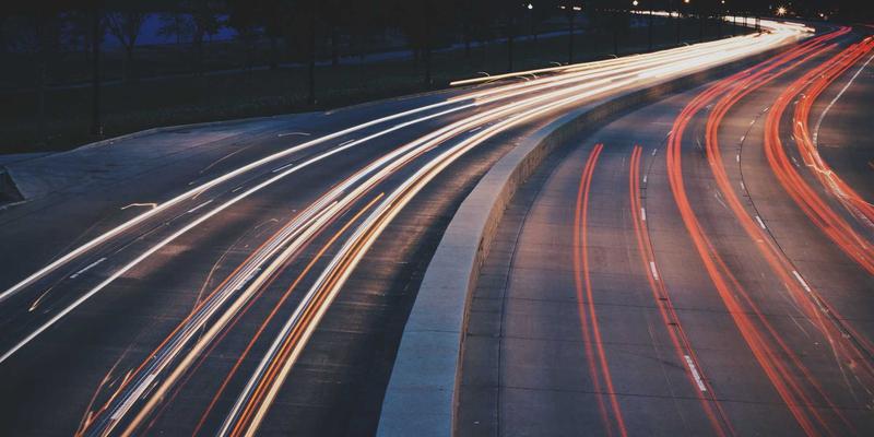 新媒体广告与户外电视广告联动：福建广电如何借方言节目增强本土受众粘性