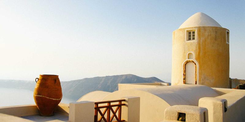 福建传媒双擎驱动：电视广告与户外广告的融合创新与地域化战略